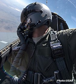 画像8: 米空軍/州兵航空隊F-16搭乗員用現行PCU-15A/Pトルソハーネス（フル装備）