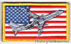 画像1: U.S.NAVY P-8Aポセイドン 星条旗ショルダーパッチ（ベルクロ付き）