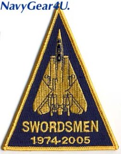 画像1: VF-32 SWORDSMEN ラストクルーズ記念ショルダートライアングルパッチ