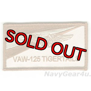 画像: VAW-125 TIGERTAILS ファン用NFOネームタグ（デザート/ベルクロ付き）