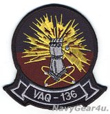 画像: VAQ-136 GAUNTLETS THROWBACK部隊パッチ（ベルクロ有無）