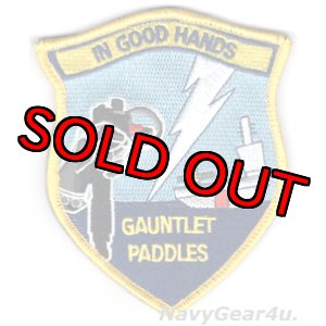 画像: VAQ-136 GAUNTLETS GAUNTLET PADDLES(LSO)パッチ（ベルクロ付き）