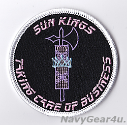 画像1: VAW-116 SUN KINGS FRIDAY"NEON"ショルダーバレットパッチ（ベルクロ有無）